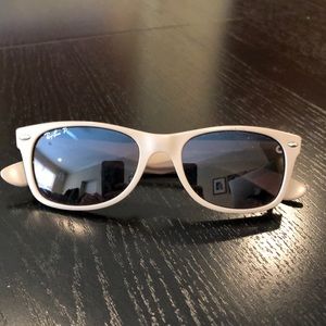 Ray-Ban New Wayfarer Beige Polarized Sunglasses